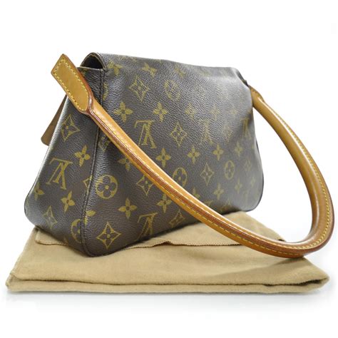 louis vuitton monogram mini looping|Louis Vuitton mini back pack.